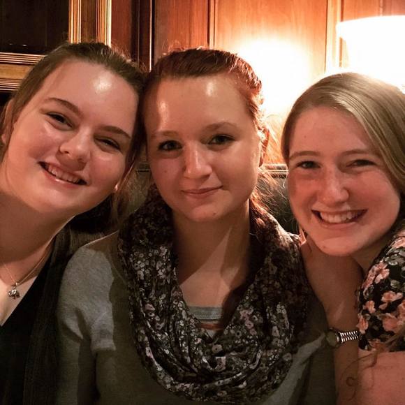 Meet your Posher, Patricia - Picture 1 of 1